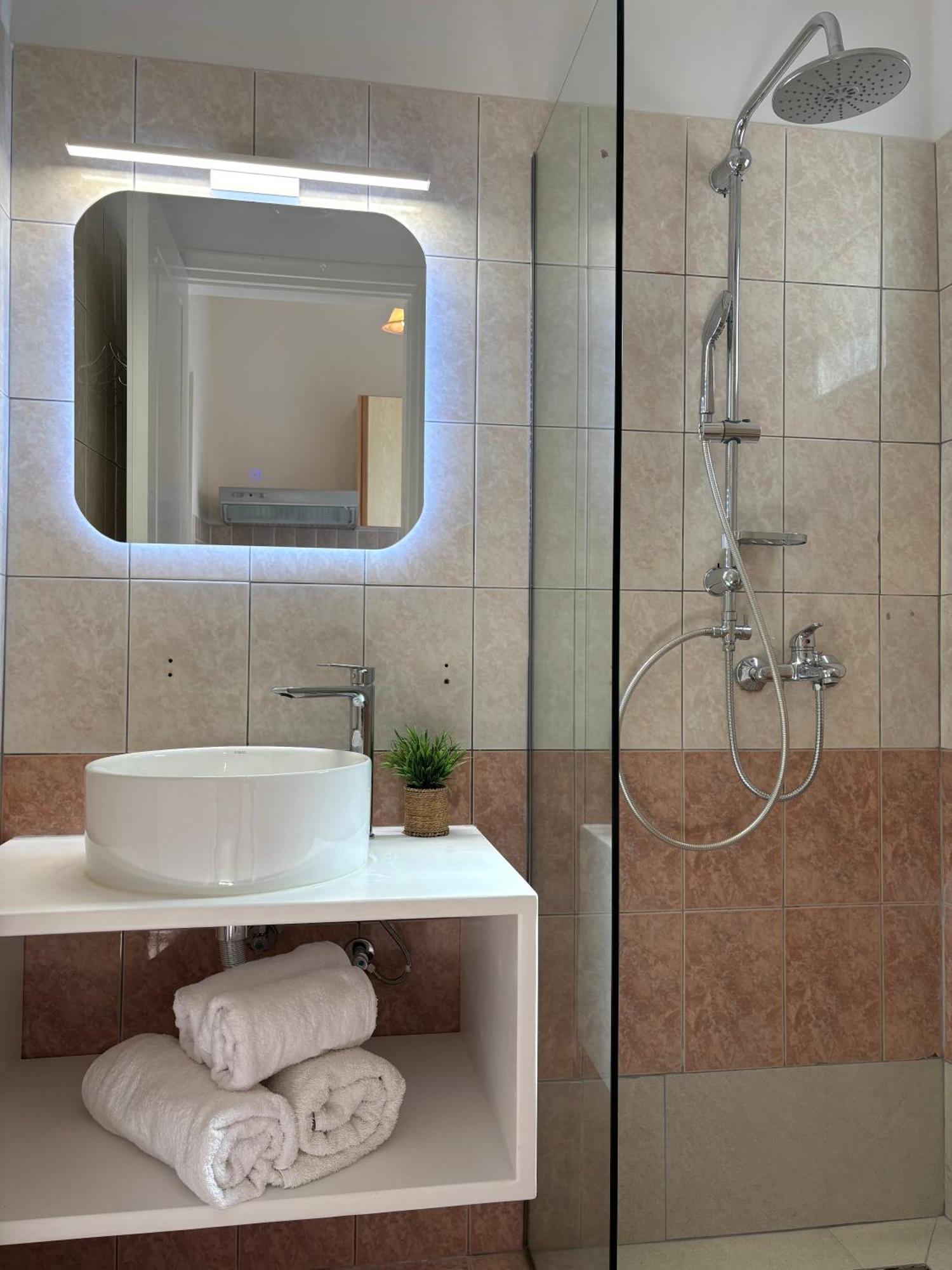 Garden Studios Аликес Екстериор снимка